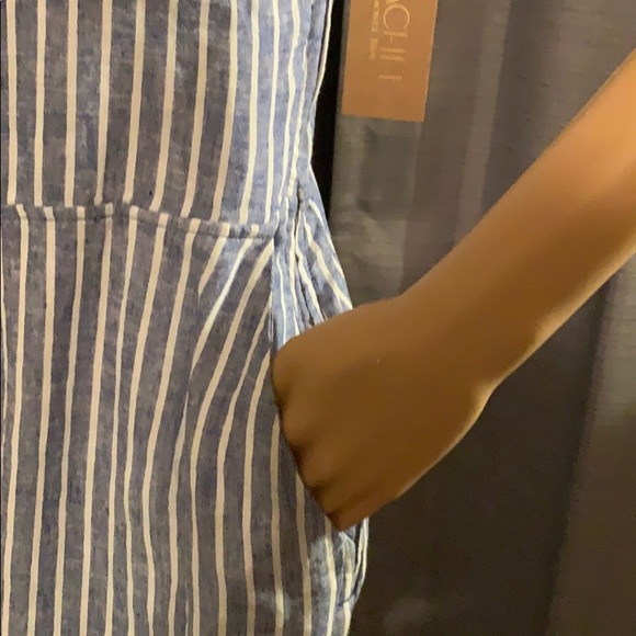 One piece tie front - Picture 6 of 8